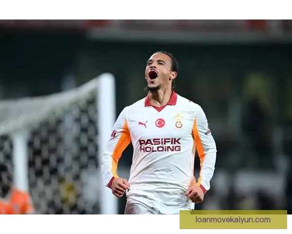 萨内合同情况引发关注，球员表现稳健，未来去向备受期待。